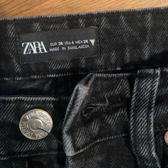 Zara Straight Leg Jeans Cropped - Picture 3 of 4